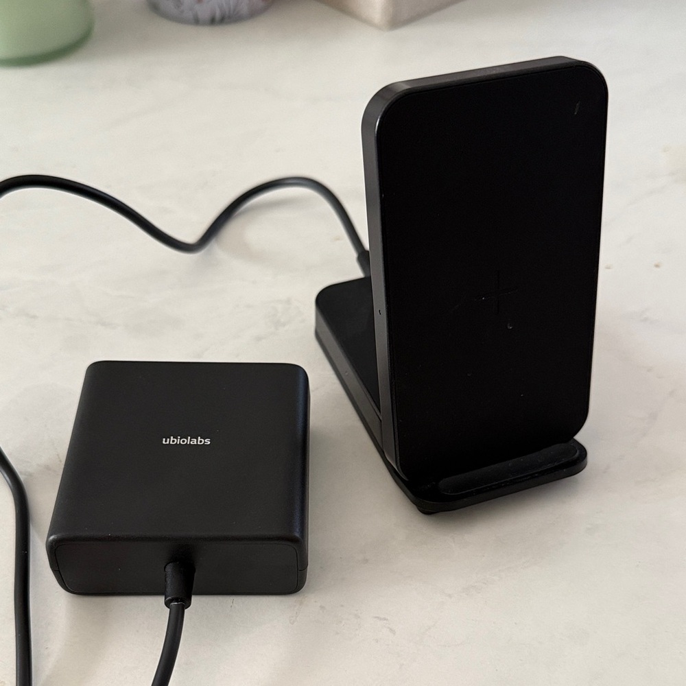 Ubiolabs Black Wireless Charging Stand for Cell Phone & AirPods